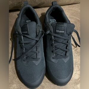 NWOT- Timberland PRO Anti-fatigue WOMEN’s Black Comp Toe Work Shoes Size 11